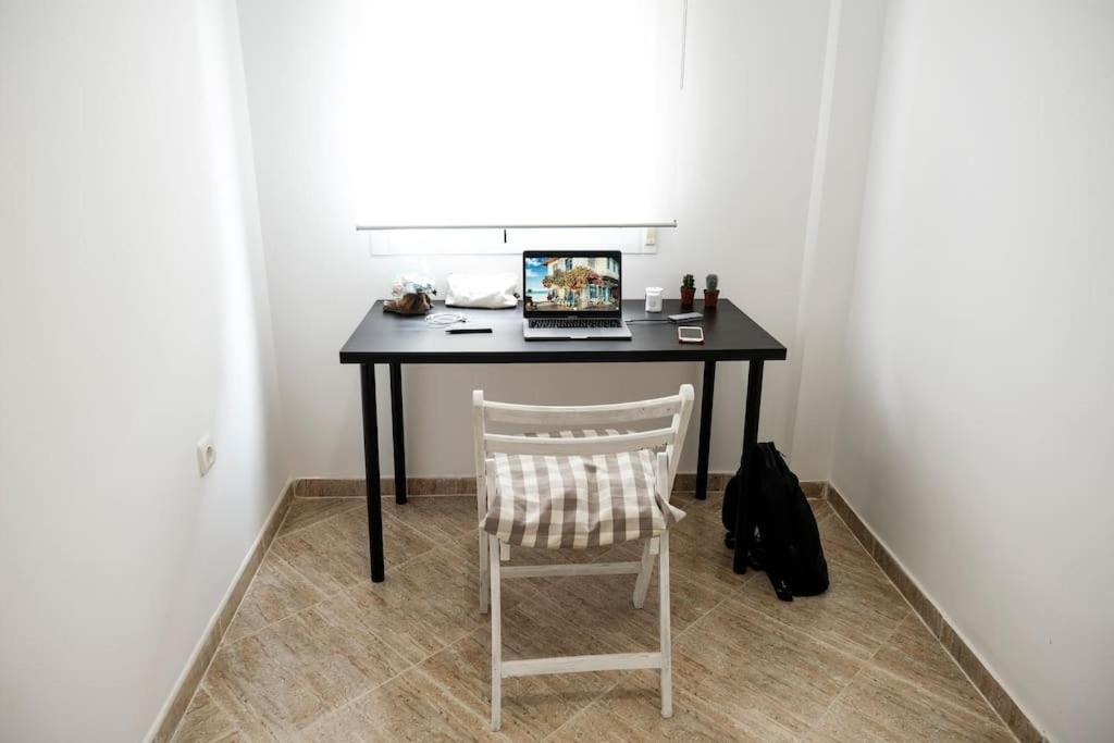 הואלבה Apartamento A 100M Del Ayuntamiento מראה חיצוני תמונה