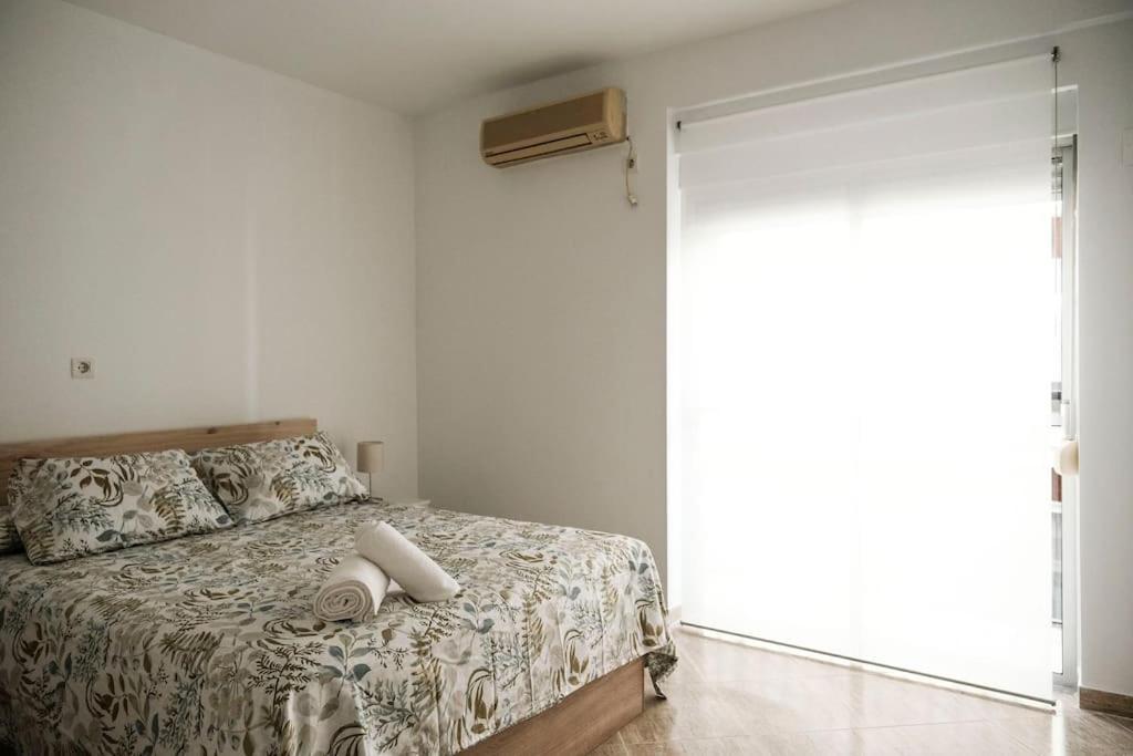 הואלבה Apartamento A 100M Del Ayuntamiento מראה חיצוני תמונה