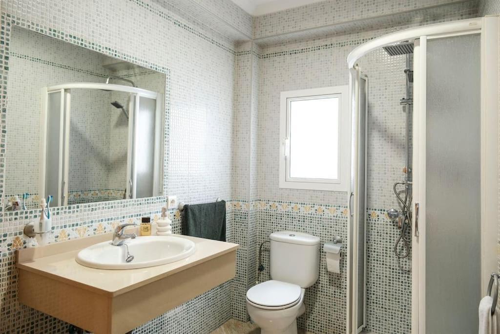 הואלבה Apartamento A 100M Del Ayuntamiento מראה חיצוני תמונה